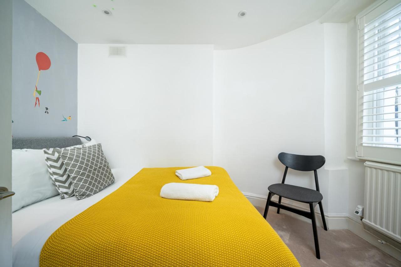 Sleek Flat With Communal Courtyard Лондон Экстерьер фото