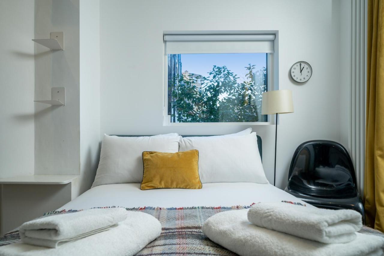 Sleek Flat With Communal Courtyard Лондон Экстерьер фото